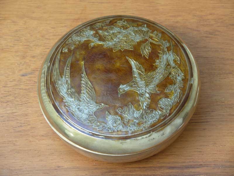 Boîte à bijoux en laiton