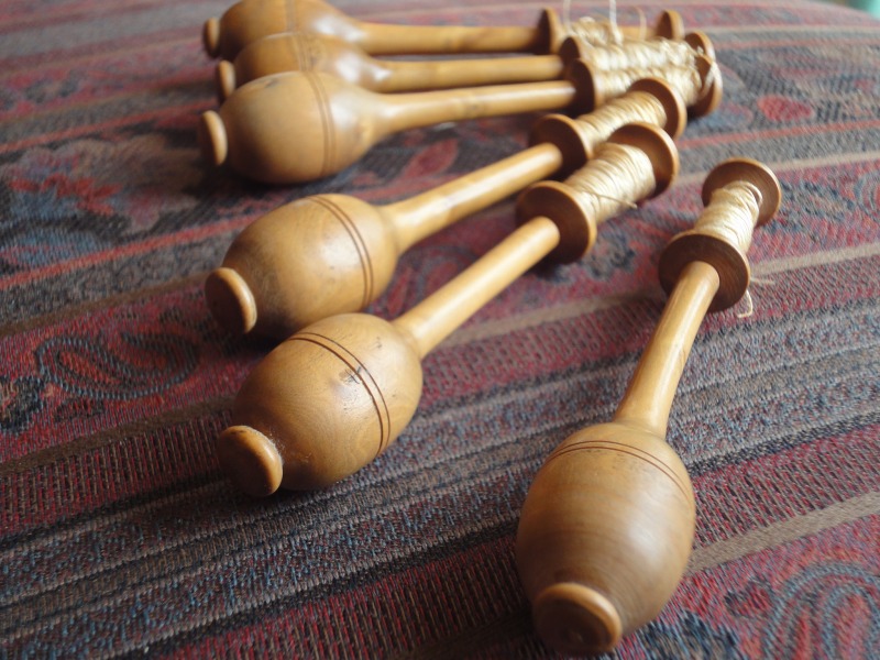Fuseaux de dentellière en bois