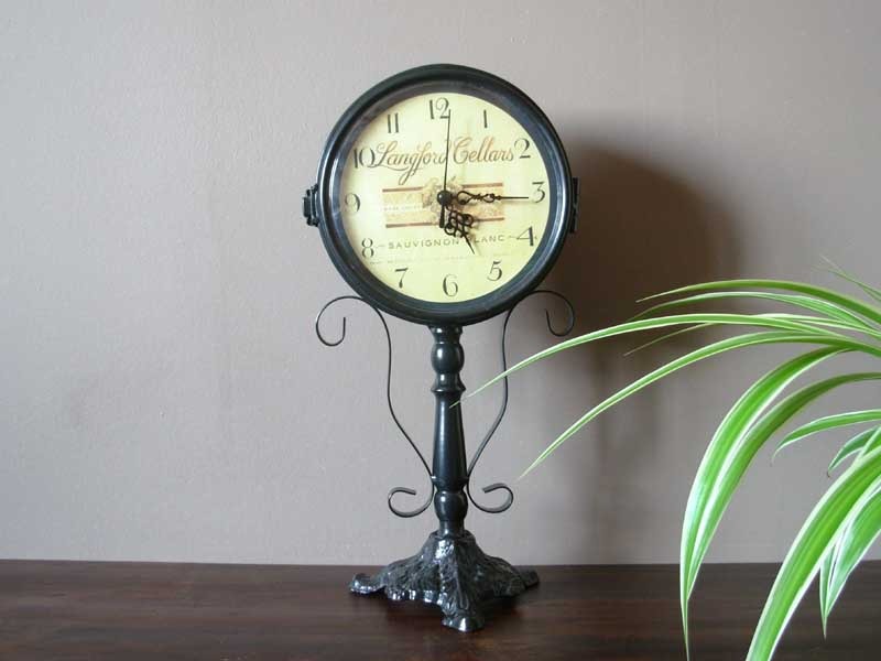 Horloge sur pied en fer forgé